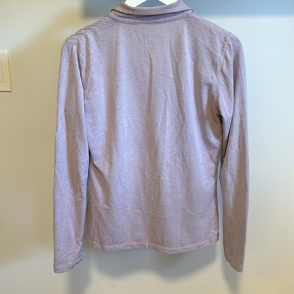 Patagonia long sleeve collared top. - Picture 4 of 7